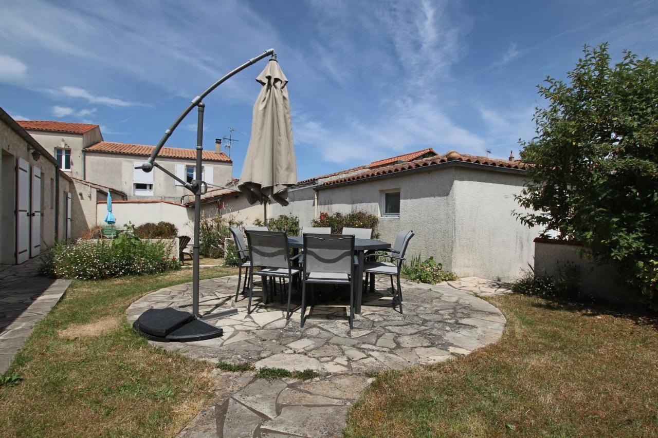 Appartement A Rochefort Luaran gambar
