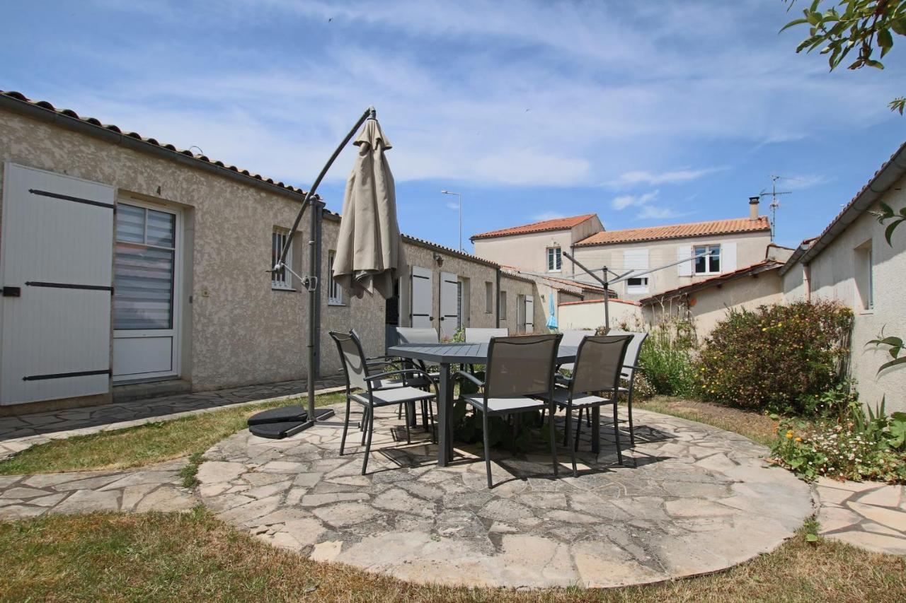 Appartement A Rochefort Luaran gambar